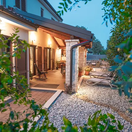 Villa Crystal
